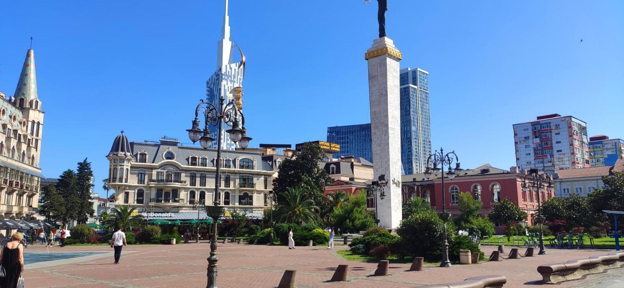 Orbi-City Batumi Apartments Sea View Екстериор снимка