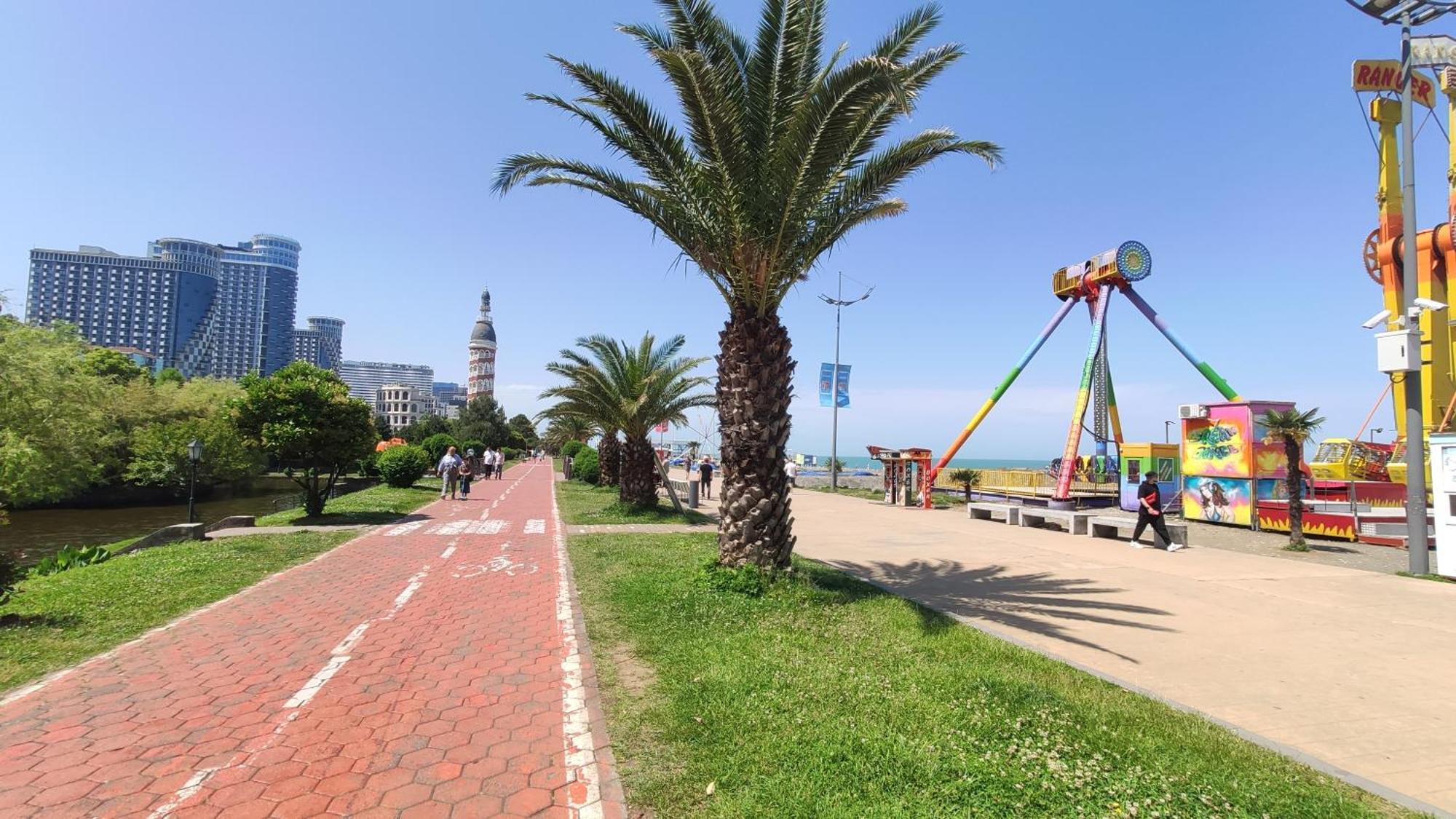 Orbi-City Batumi Apartments Sea View Екстериор снимка